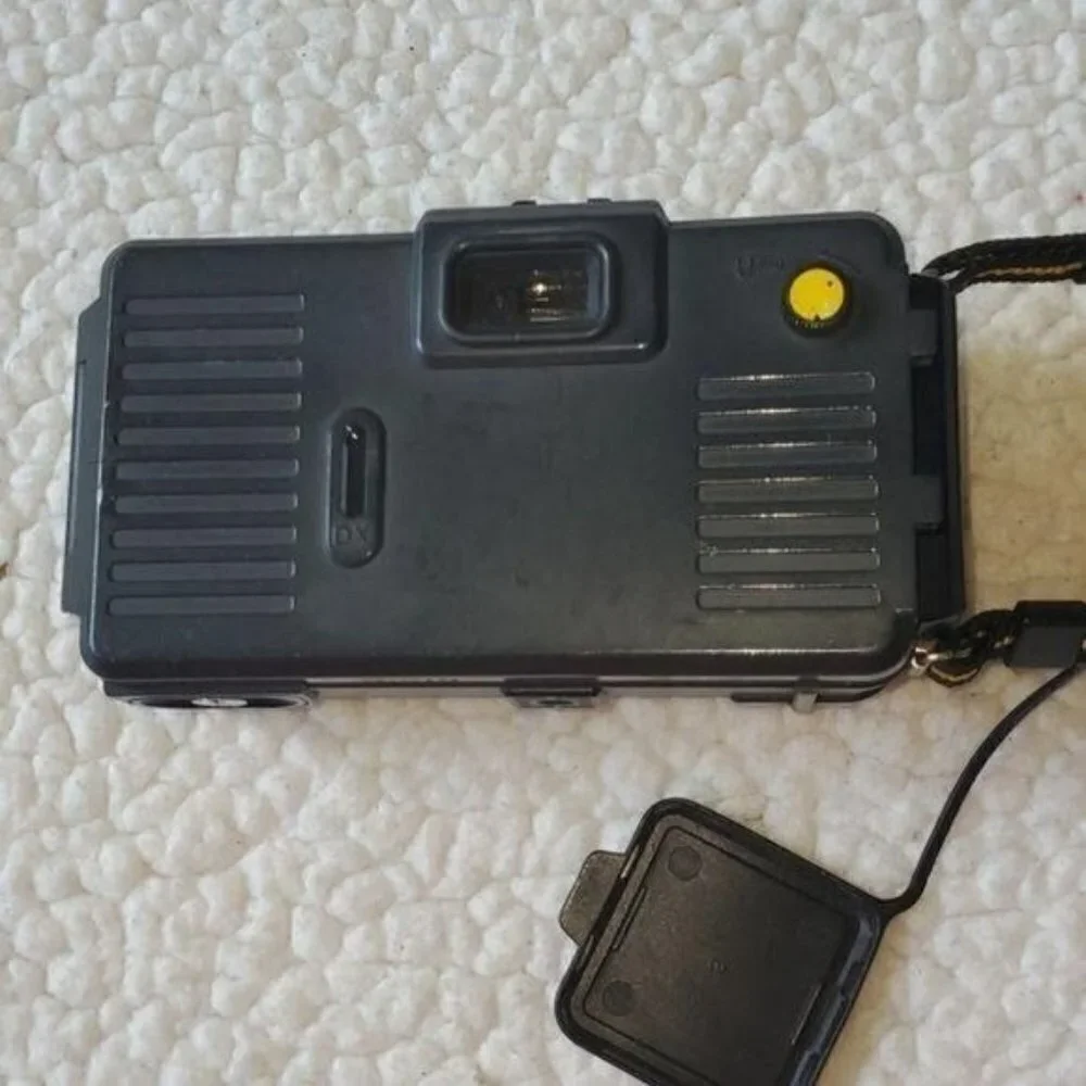Vivitar Vintage Trek 50 Camera with Strap & Flash‎